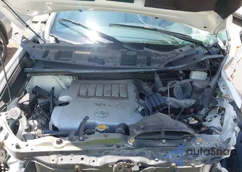 2011 Toyota Highlander Se V6 z USA, uszkodzony, nr VIN 5TDZK3EH5BS027325